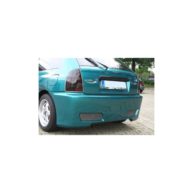 Mazda 323P – zadní nárazník