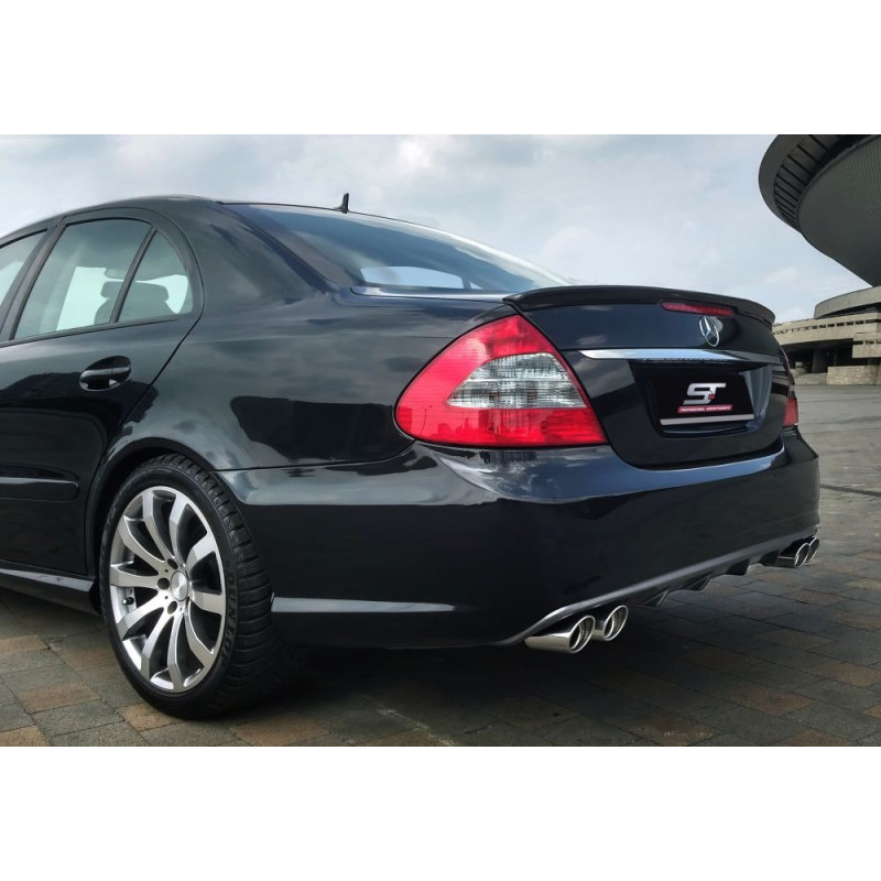 Mercedes Benz E-tř. W211 (02-09) křídlo kufru, vzhled AMG